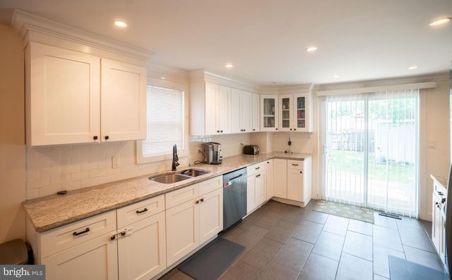 76 6TH AVE, Hamilton Township, NJ 08619