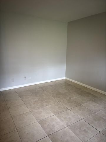 5150 NE 6th Avenue 109, Oakland Park, FL 33334