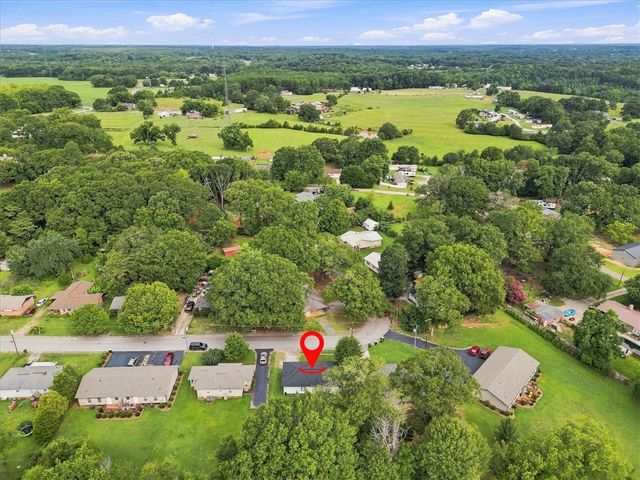 12 Stephanie Drive, Pelzer, SC 29669