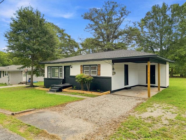 12 Stephanie Drive, Pelzer, SC 29669