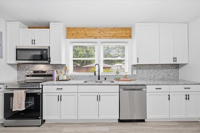 12 Stephanie Drive, Pelzer, SC 29669