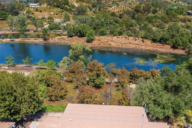 40057 S Shore Road, Fallbrook, CA 92028
