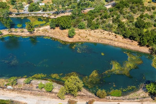 40057 S Shore Road, Fallbrook, CA 92028