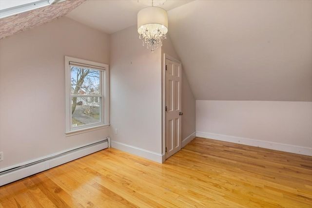18 Sherman Pl, Woburn, MA 01801