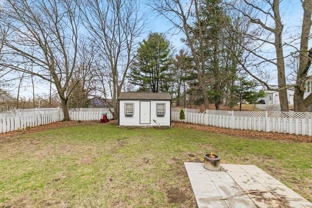 18 Sherman Pl, Woburn, MA 01801