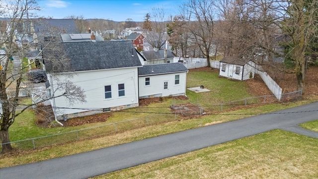 18 Sherman Pl, Woburn, MA 01801
