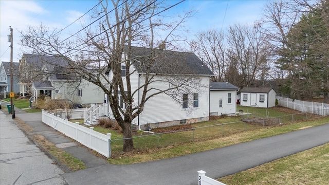 18 Sherman Pl, Woburn, MA 01801
