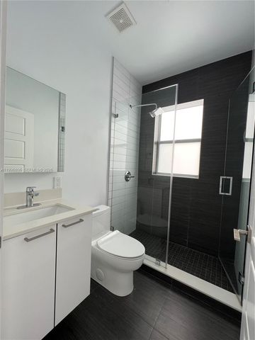 1818 SW 22nd Ave 1, Miami, FL 33145