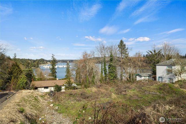 3710 Cartier Drive, Bremerton, WA 98312