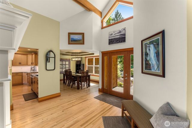16480 Mountain View Road, Mount Vernon, WA 98274