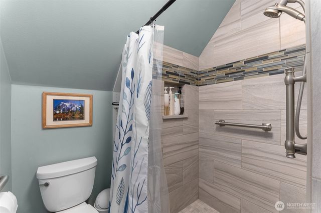 16480 Mountain View Road, Mount Vernon, WA 98274