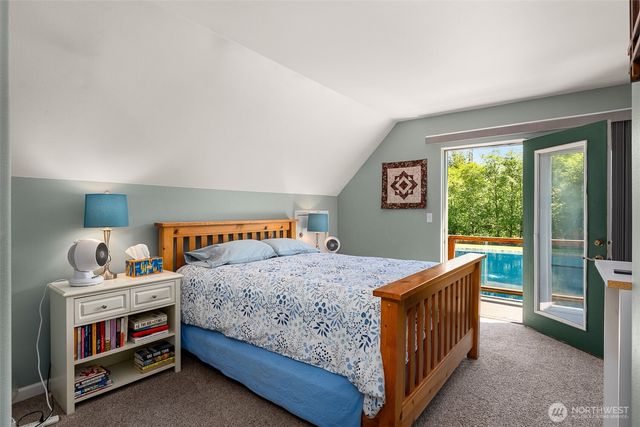 16480 Mountain View Road, Mount Vernon, WA 98274