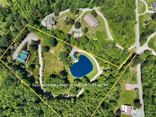 16480 Mountain View Road, Mount Vernon, WA 98274