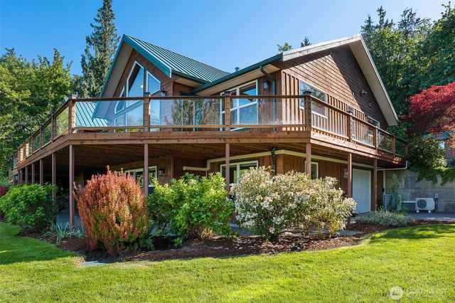 16480 Mountain View Road, Mount Vernon, WA 98274