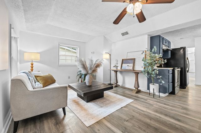 883 Carter St, Nashville, TN 37206