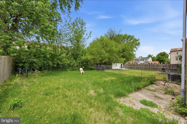 8135 LINDBERGH BLVD, Philadelphia, PA 19153