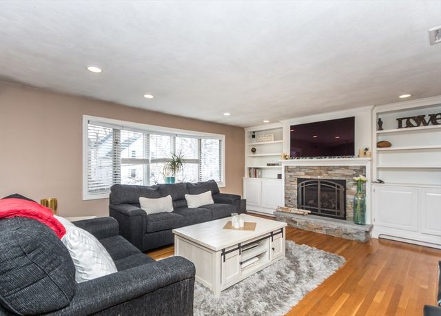 27 Sherman Street, Needham, MA 02494