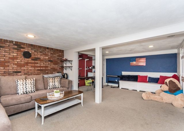 27 Sherman Street, Needham, MA 02494