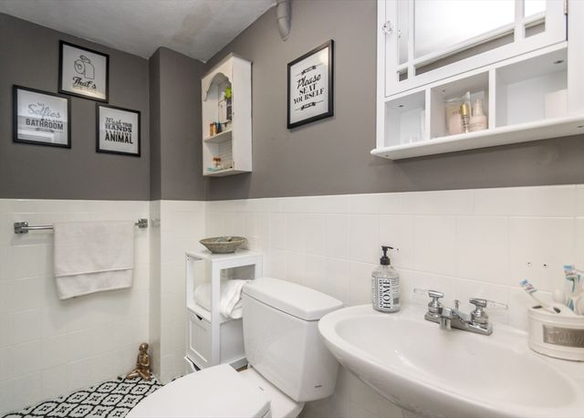 27 Sherman Street, Needham, MA 02494
