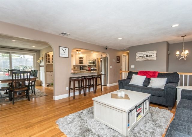 27 Sherman Street, Needham, MA 02494