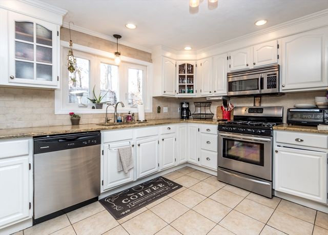 27 Sherman Street, Needham, MA 02494