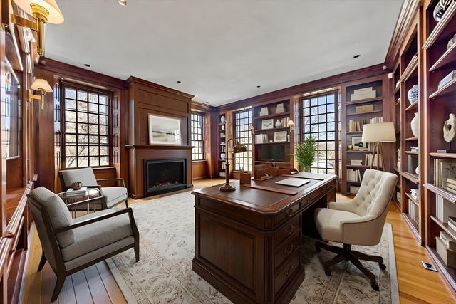 187 Main St, Hingham, MA 02043