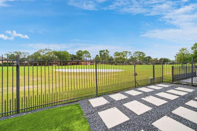 14519 Sandalfoot Street, Houston, TX 77095