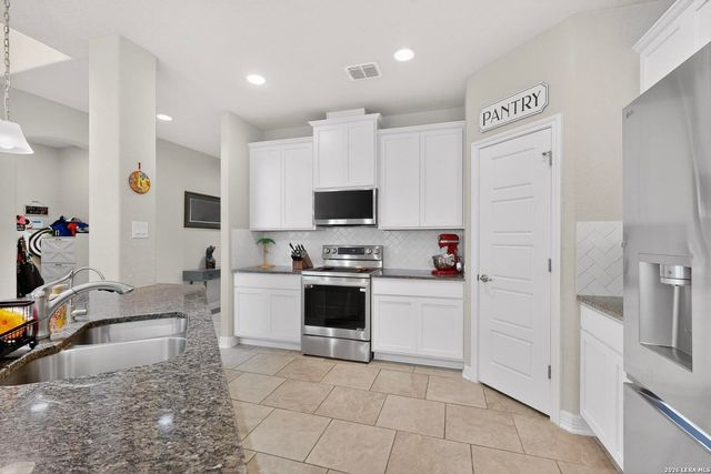 220 Comanche Trail, Cibolo, TX 78108