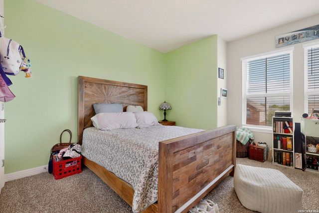 220 Comanche Trail, Cibolo, TX 78108