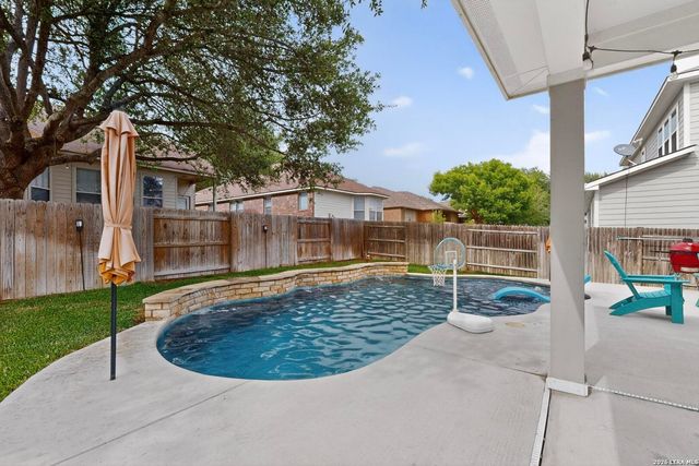 220 Comanche Trail, Cibolo, TX 78108