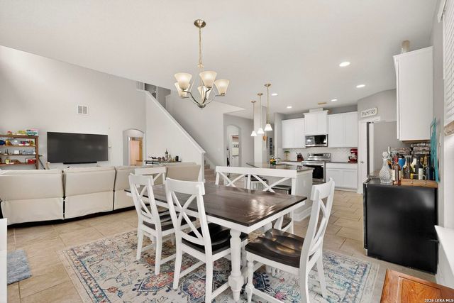 220 Comanche Trail, Cibolo, TX 78108