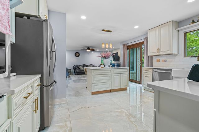 13747 S 88th Avenue, Orland Park, IL 60462