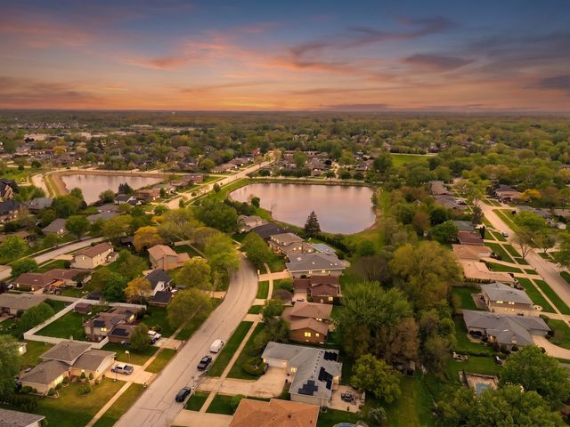 13747 S 88th Avenue, Orland Park, IL 60462