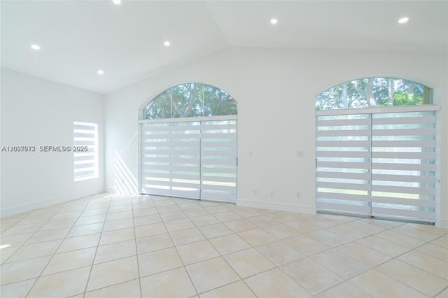 812 Garnet Circle 812, Weston, FL 33326