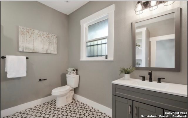 621 Hays, San Antonio, TX 78202