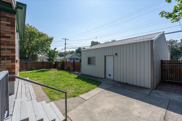 3003 W Fairview Ave, Spokane, WA 99205