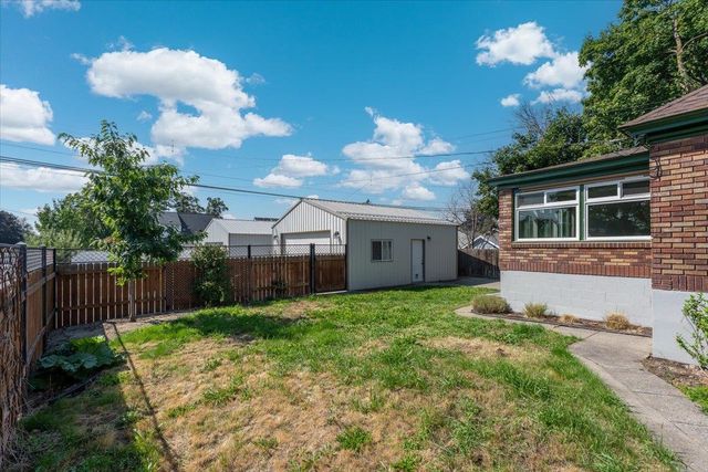 3003 W Fairview Ave, Spokane, WA 99205