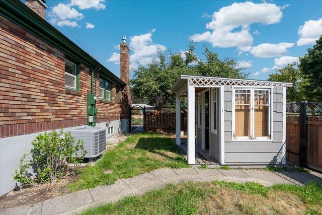 3003 W Fairview Ave, Spokane, WA 99205