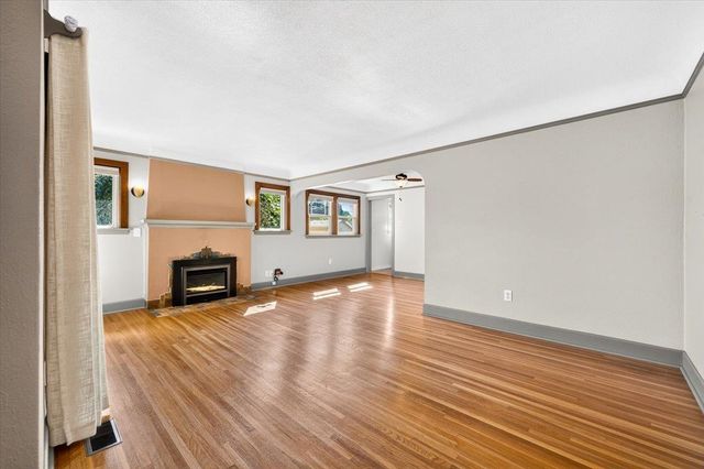 3003 W Fairview Ave, Spokane, WA 99205