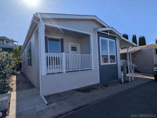 4898 1/2 Old Cliffs Rd, San Diego, CA 92120