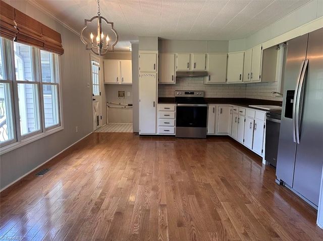 1953 Nc Highway 66 S, Kernersville, NC 27284