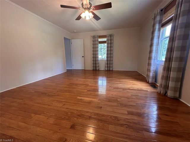 1953 Nc Highway 66 S, Kernersville, NC 27284