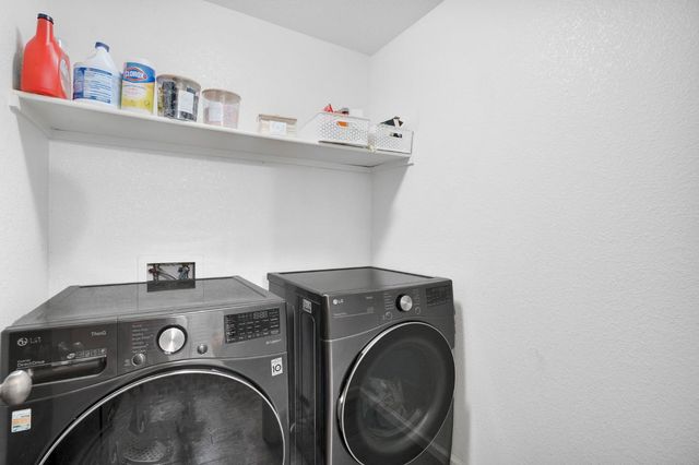 967 Papaya Street, Madera, CA 93638