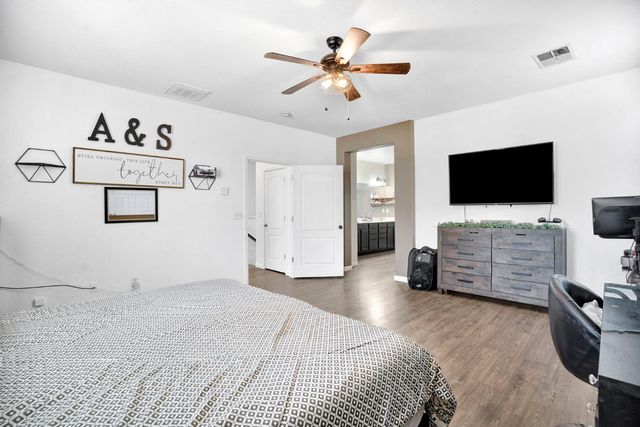 967 Papaya Street, Madera, CA 93638