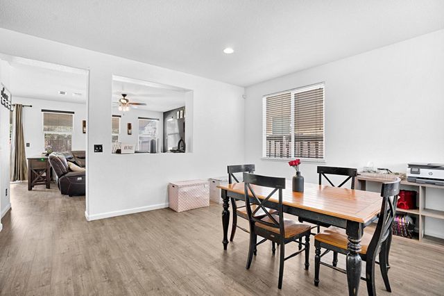 967 Papaya Street, Madera, CA 93638