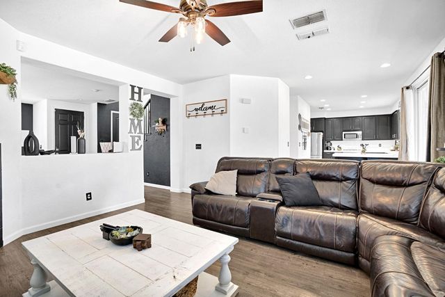 967 Papaya Street, Madera, CA 93638