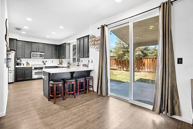 967 Papaya Street, Madera, CA 93638