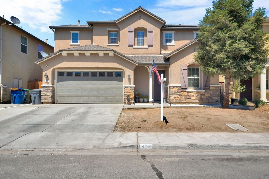 967 Papaya Street, Madera, CA 93638
