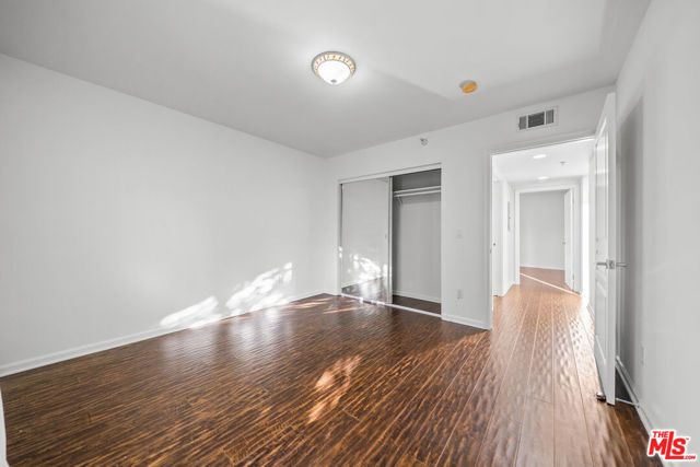 1036 S Serrano Avenue 401, Los Angeles, CA 90006