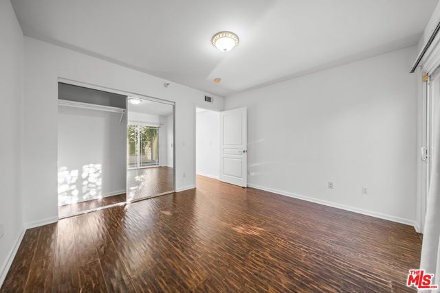 1036 S Serrano Avenue 401, Los Angeles, CA 90006